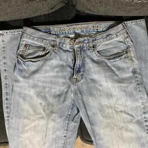 Men’s American Eagle light blue jeans